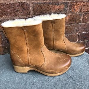 DANSKO Bettie Clog Shearling boot